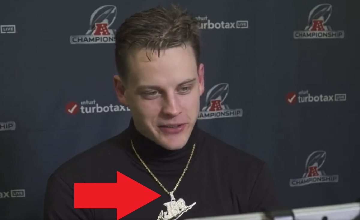 joe-burrow-diamond-chain.jpg